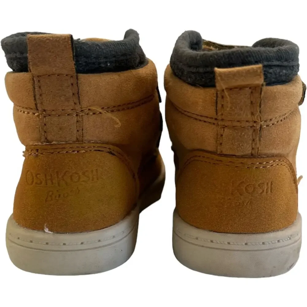 EUC Oshkosh Tan Suede Toddler Kids No Tie Tab Boots Size 6